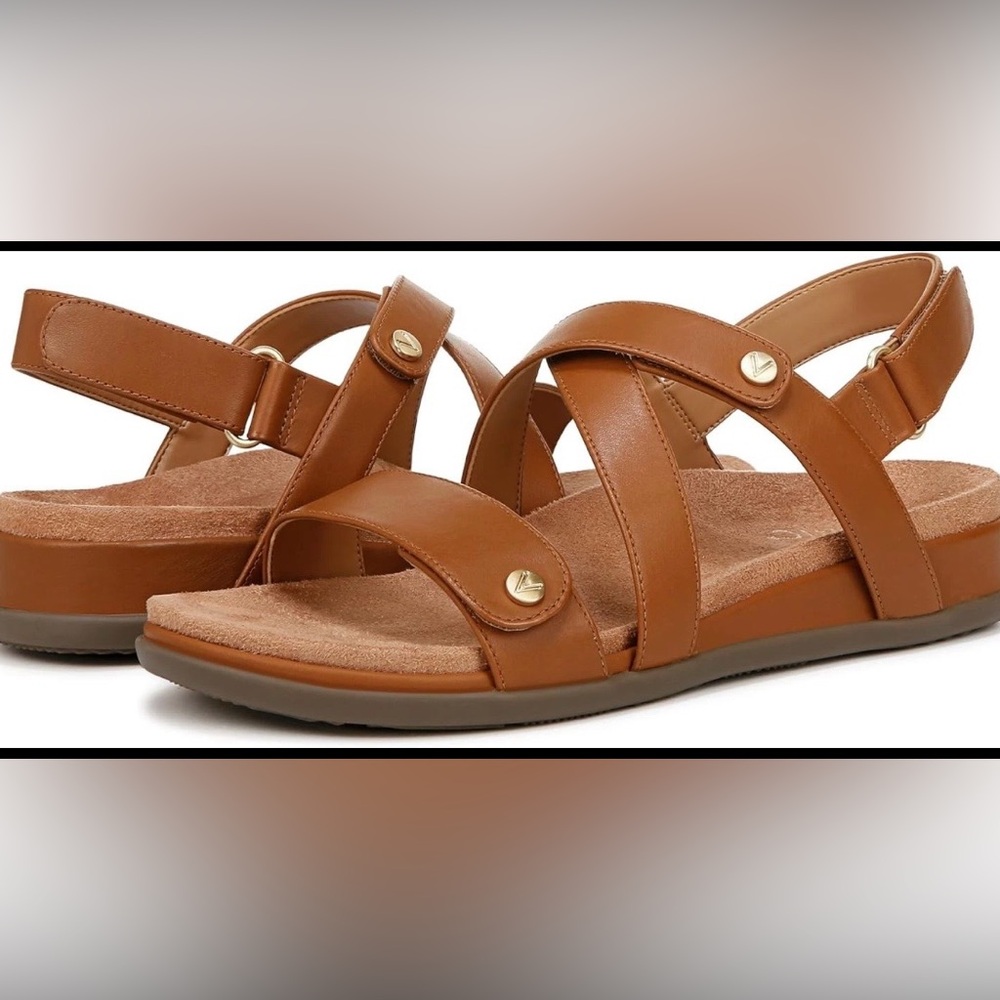 Vionic Women's Cypress Strappy Sandals 9.5W Wide